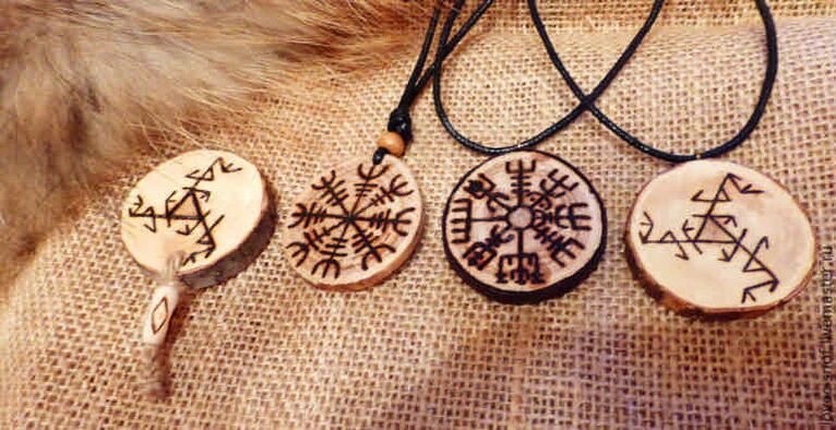 pendants with runes as talismans of success